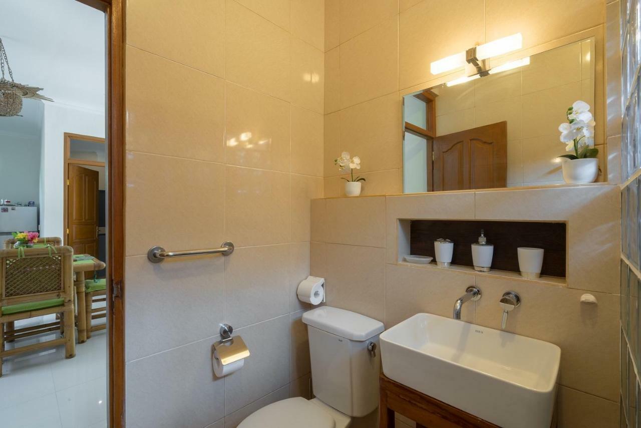 Dennis Holiday Bungalow Jasri Екстериор снимка