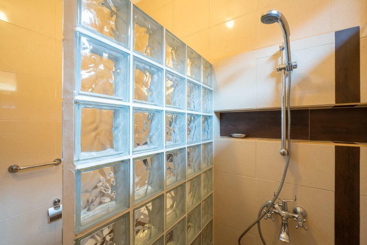 Dennis Holiday Bungalow Jasri Екстериор снимка