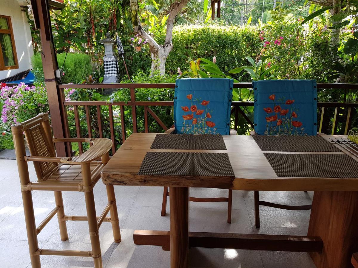 Dennis Holiday Bungalow Jasri Екстериор снимка